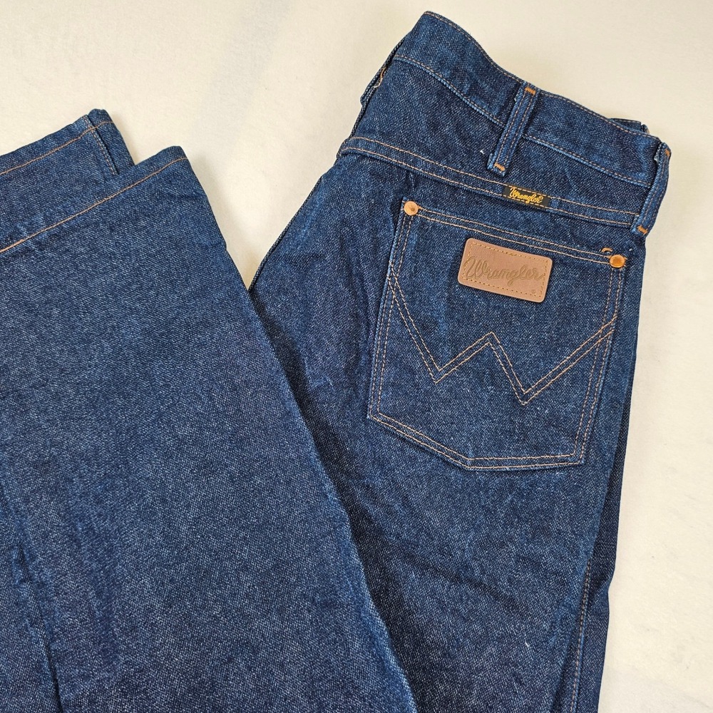 Vintage Wrangler 13MWZ Cowboy Cut Jeans Made in USA Indigo Blue 38x33 High Rise